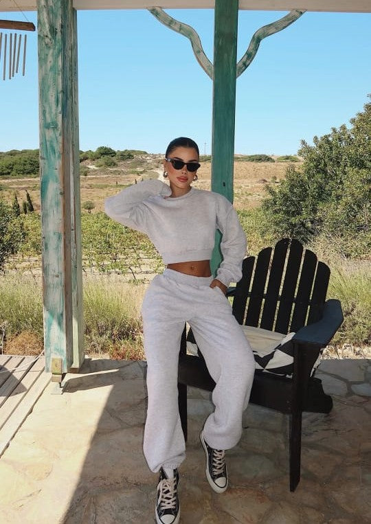 Gray Relaxed Tracksuit Set — Cropped Sweatshirt & Joggers