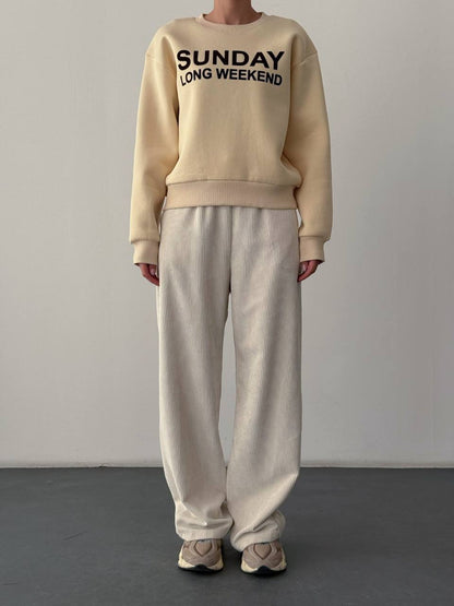 "Sunday Long Weekend" Oversized Fleeced Sweatshirt
