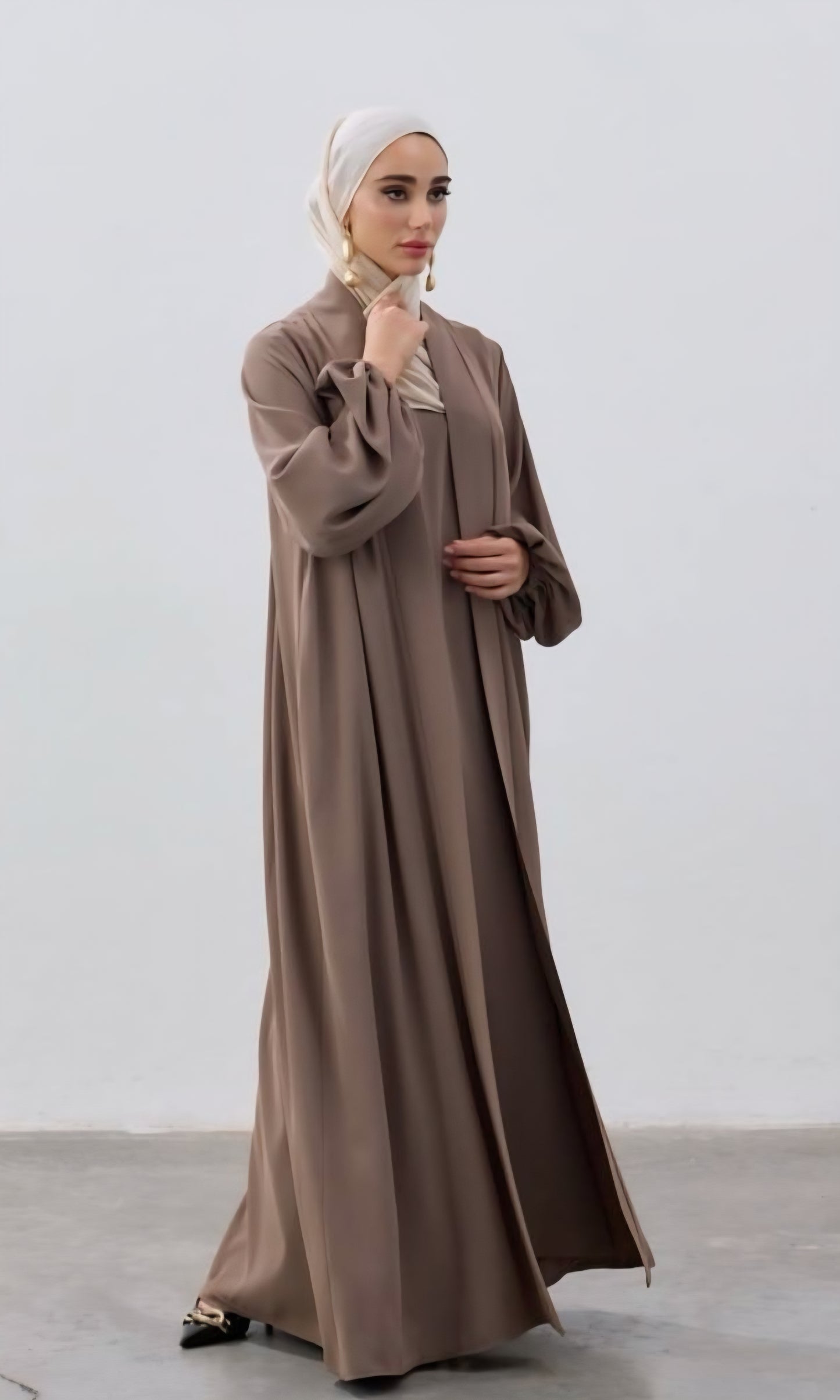 Beige Open Abaya Set – 2-Piece