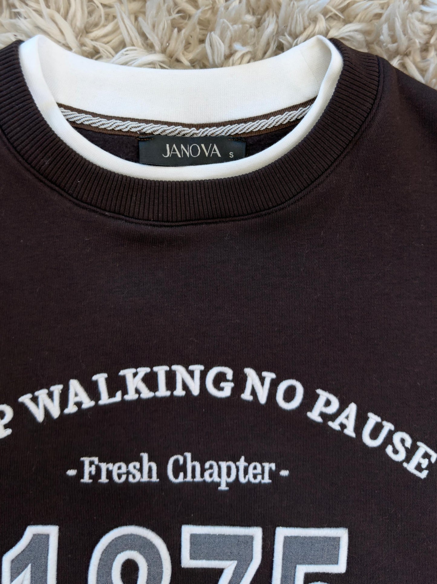 Janova Layered "1875" Fleece-Lined Sweatshirt