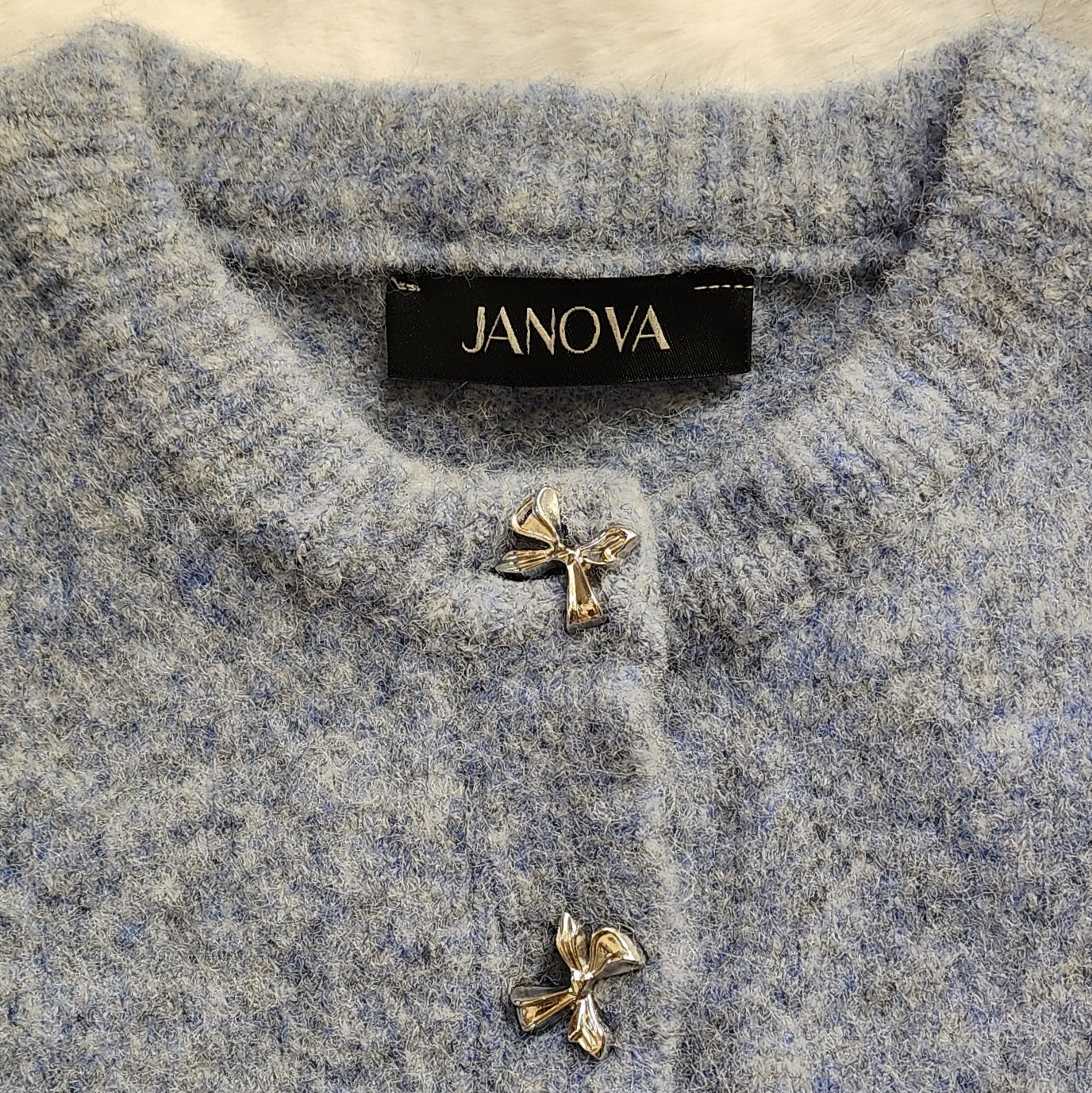 Short Sleeve Bow-Accent Knit Top