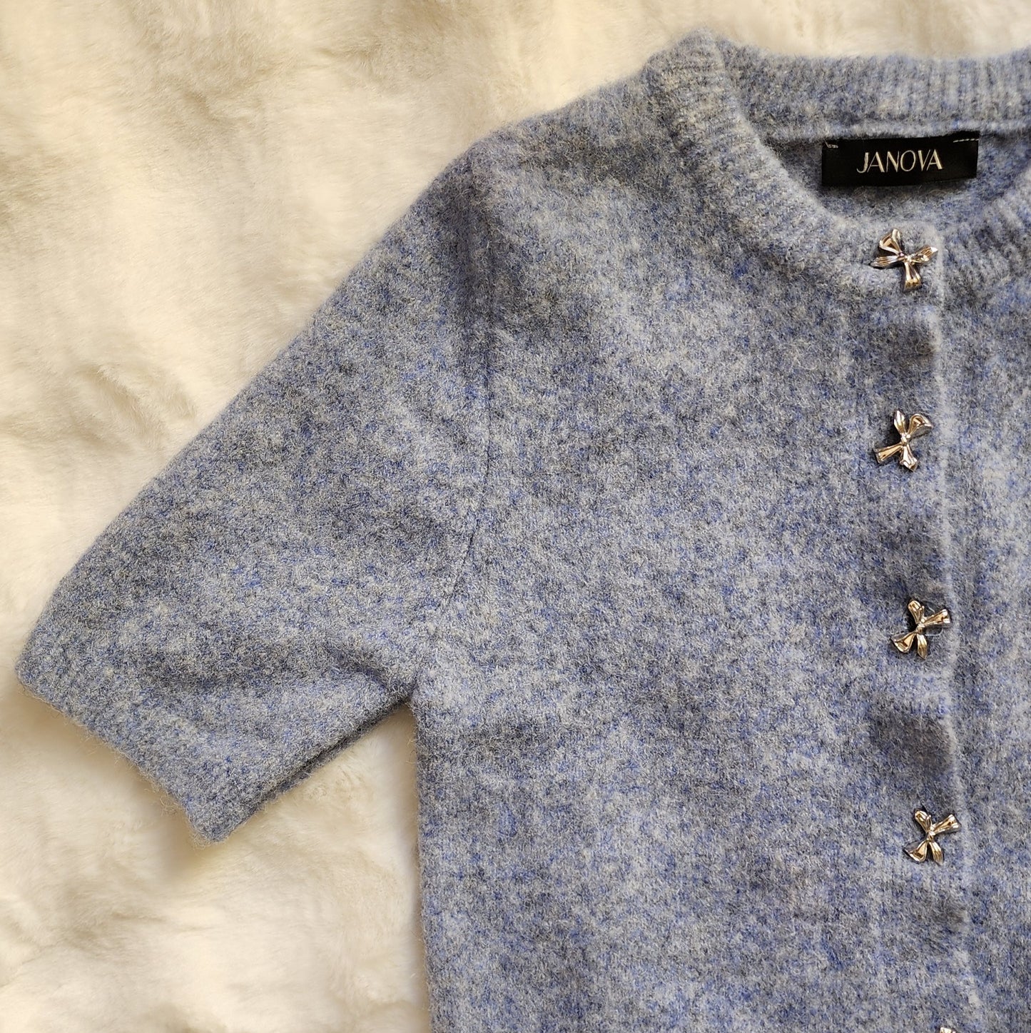 Short Sleeve Bow-Accent Knit Top