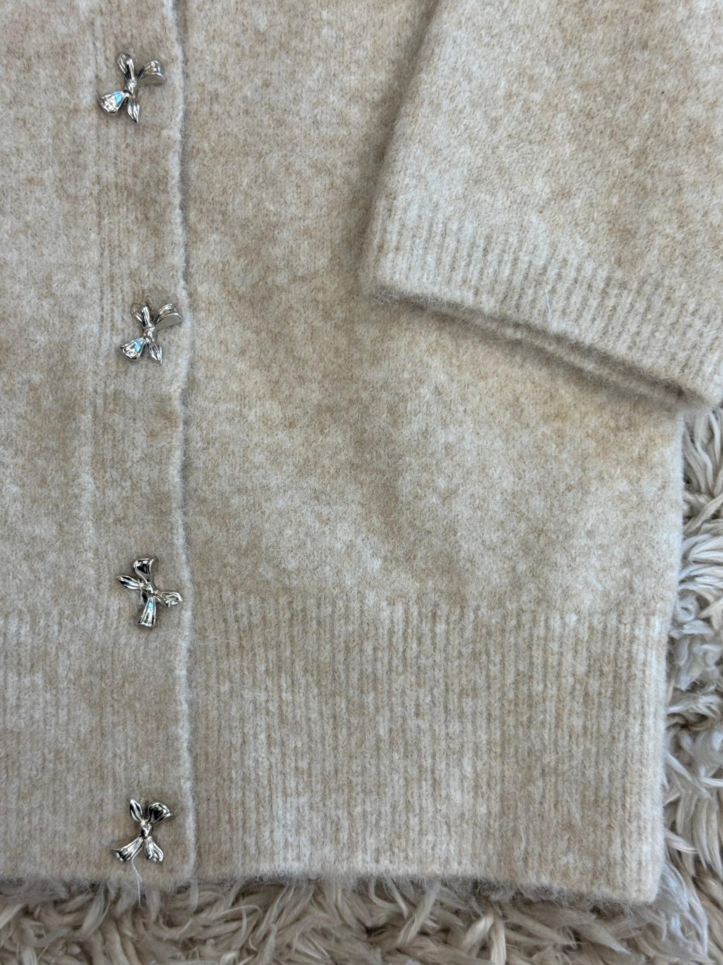 Short Sleeve Bow-Accent Knit Top